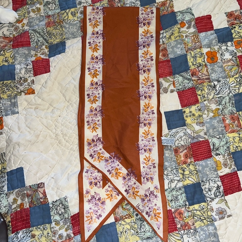 Vintage Vera Neumann Japan oblong scarf 46” x 7.5”